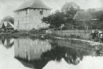 Tvrz Sudkův Důl v r. 1903 (© ?, ?/1903)