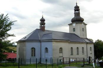 Kostel sv. Stanislava od severovýchodu ( © Jan P. Štěpánek 07/2007)