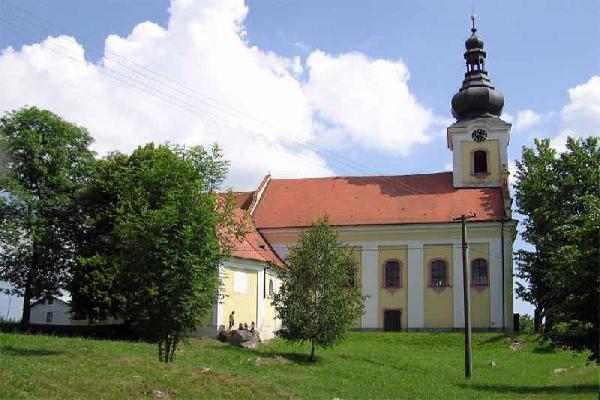 rezidence U Svatého kamene klarisek (redemptoristů, petrinů) s kostelem Panny Marie Sněžné