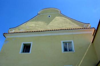 Západní štít zámku (© Jiří Cukr 07/2006)