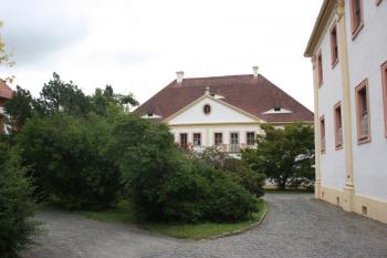 Nádvoří před proboštstvím ( © Ivan Grisa 07/2011)