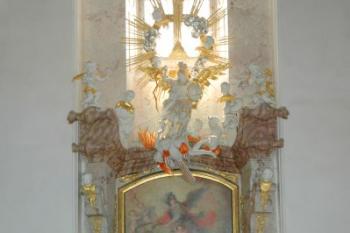 Jeden z oltářů kaple ( © Aleš Marek 07/2006)