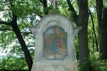 Jedna z kapliček na křížové cestě ( © Aleš Marek 07/2006)