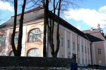 pohled na zámek od východu ( © Jan P. Štěpánek 02/2008)