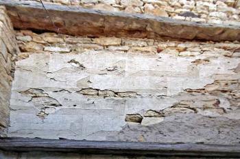 torzo sgrafit na vnějším líci východní hradby ( © Pavel Zany Komárek 13.5. 2007)