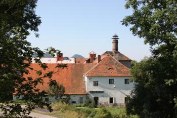 Bývalý pivovar jižně od zámku ( © Ivan Grisa 08/2009)