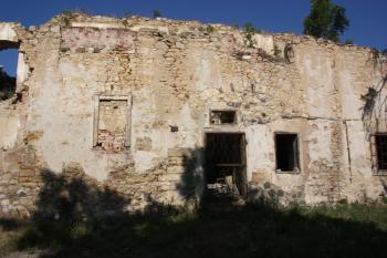 Východní část zámku ( © Ivan Grisa 08/2009)