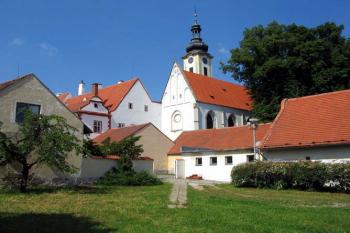 Areál kláštera v Borovanech (© Jiří Cukr 06/2006)