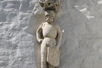 socha sv. Václava na průčelí (© de.ardoise 07/2006)