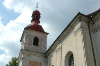 Pohled na část kostela ( © Aleš Marek 07/2006)