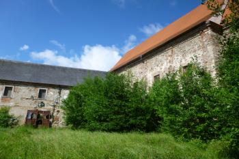 klášter Pivoň (© Vlastislav Mareček, 06/2016)