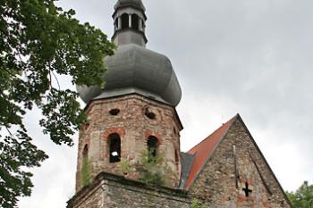 Věž kostela ( © Luděk Pitter 06/2006)