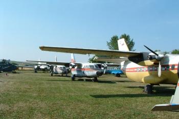 L - 410 1,2,3 (© Stanislav Brebera 07/2006)