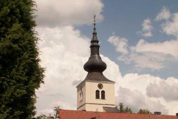 Kostel Všech svatých. (© Štěpán Kučera 05/2006)