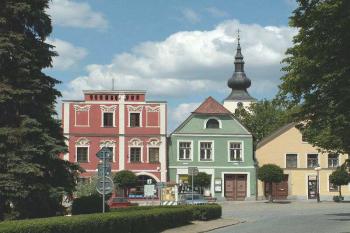Kostel Všech svatých. (© Štěpán Kučera 05/2006)