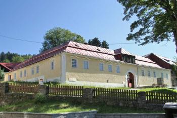 Od jihozápadu ( © Luděk Pitter 07/2006)