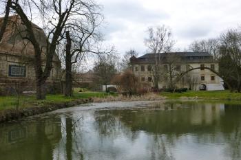Zámek Třebešice (© Vlastislav Mareček, 03/2016)