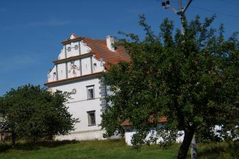 opravený štít (© Petr Pospíšil, 08/2012)
