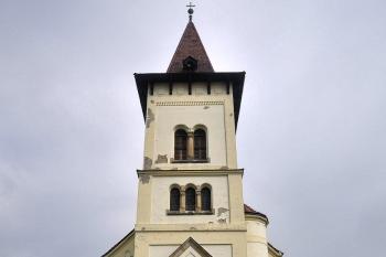 Kostel od jihozápadu. ( © Radovan Smokoň 9/2014)