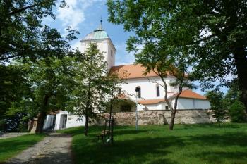 kostel Nejsvětější Trojice (© František Kinař, 08/2014)