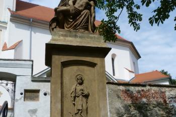 kostel Nejsvětější Trojice (© František Kinař, 08/2014)