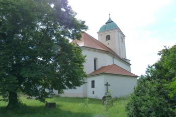 kostel Nejsvětější Trojice (© František Kinař, 08/2014)