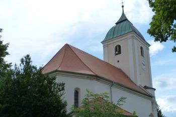 kostel Nejsvětější Trojice (© František Kinař, 08/2014)