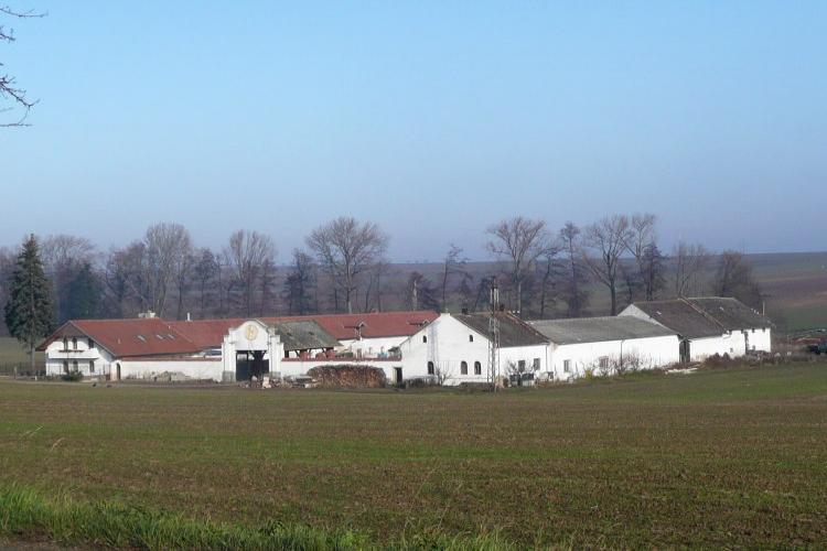 Otaslavice - horní tvrz