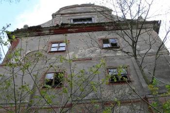 Severní průčelí ( © Petr Turyna 05/2006)