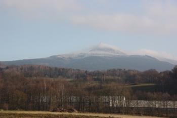 Ještěd od Křižan ( © Ivan Grisa 11/2011)