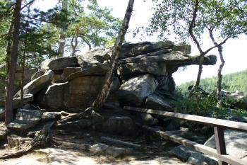 Čertova stěna - vrcholové skalisko (© Pavel Jarý,  05.07.2007)