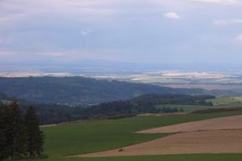 výhled na hřeben Hanuše (© Ondřej Dedek, 09/2006)