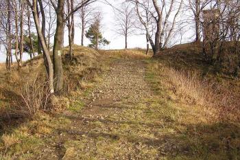 Jihozápadní fronta šancí s původním vstupem v západním nároží. ( © Jan P. Štěpánek 12/2006)