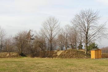 Pohled na šance od východu ( © Jan P. Štěpánek 12/2006)