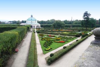 severní část Květné zahrady s glorietem ( © Jan P. Štěpánek 08/2008)