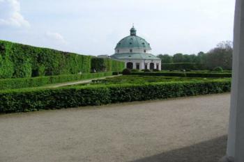 Rotunda (© Vojtěch Novák 05/2004)