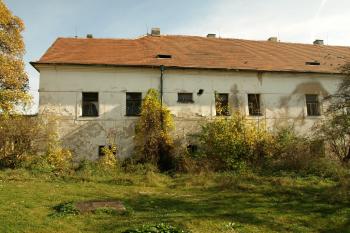pohled od západu ( © Milan Caha 10/2008)