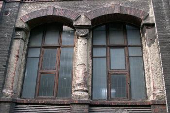 Budova elektrocentrály – detail architektury (© Miroslav BITTER 09/2006)