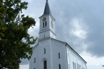 kostel sv. Petra a Pavla (© František Kinař, 08/2014)