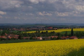 Dobrochov - Tak tady se nachází geografický střed Moravy. (© Ivo Rozehnal 2006)