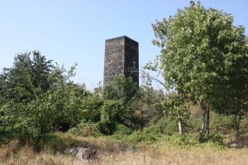 Věž od jihovýchodu ( © Ivan Grisa 09/2009)
