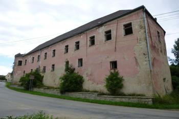 zámek Nová Včelnice (© Vlastislav Mareček, 08/2016)
