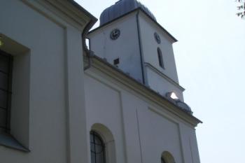 pohled na kostel od severovýchodu ( © Ondřej Štěpánek 09/2006)