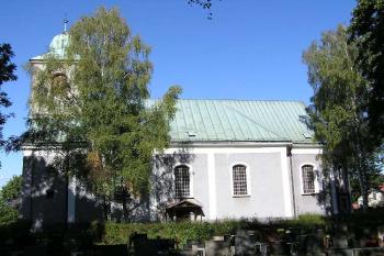 Pohled na jižní fasádu kostela ( © Jan P. Štěpánek 09/2006)