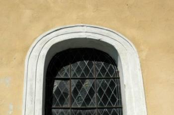 Půlkruhové okno ( © Aleš Marek 09/2006)