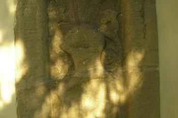 Náhrobek pana Dětřicha Kropáče z Nevědomí majitele panství na počátku 16. století ( © Ondřej Štěpánek 09/2006)