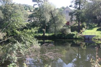 Kostel od západu přes Jizeru ( © Ivan Grisa 09/2011)