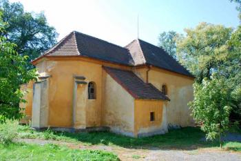 Celkový pohled na kostel ( © Aleš Marek 09/2006)
