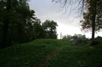 Val na židovském hřbitově ( © Petr Nožička 10/2011)