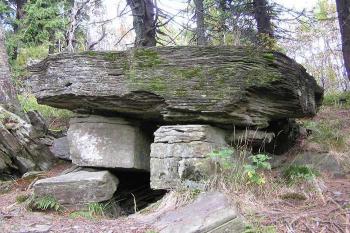 Čertův stůl z boční strany (© Jan P. Štěpánek, 09/2006)